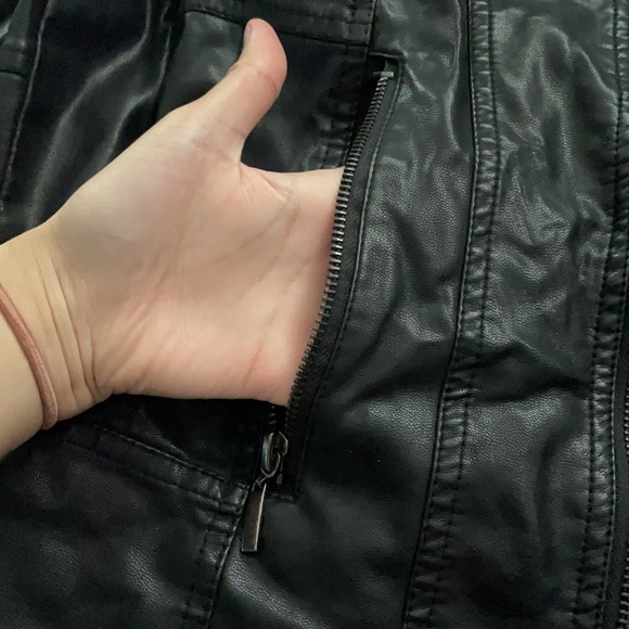 Black Max Studio Leather Jacket with Zipper Detail - Picture 3 of 15